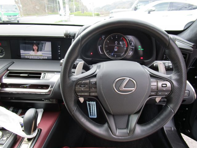 Lexus LC 2018-05 896-1
