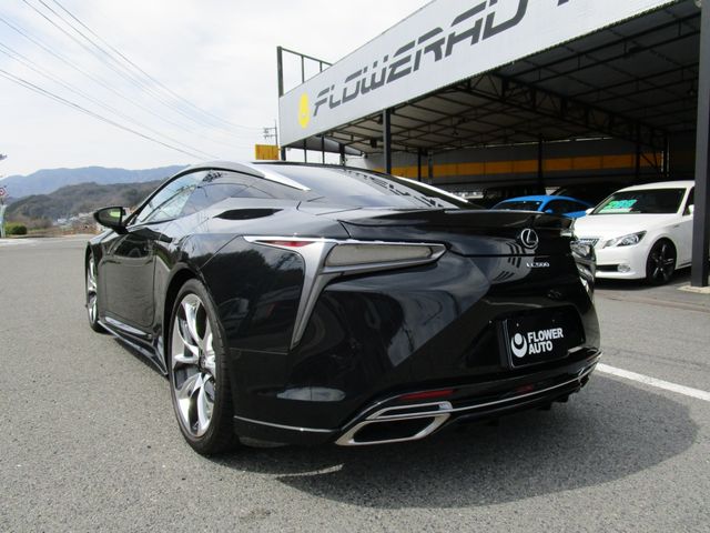 Lexus LC 2018-05 896-14