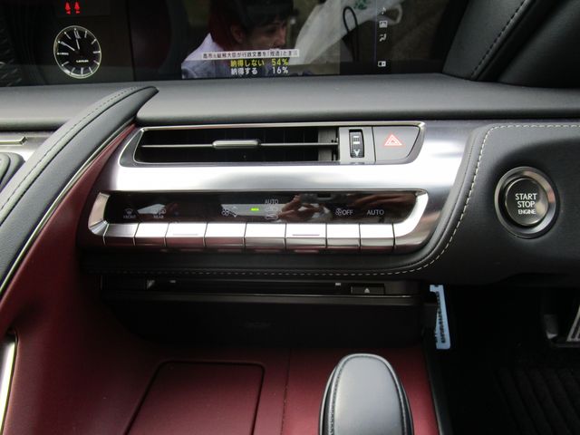 Lexus LC 2018-05 896-22