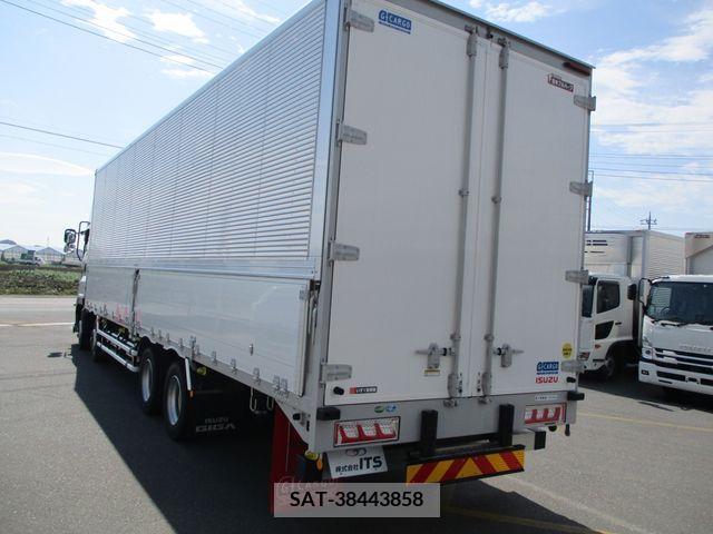 Isuzu GIGA 2021-08 251227-3