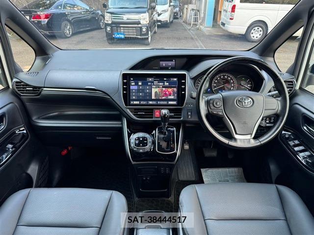 Toyota ESQUIRE 2019-07 206387-19