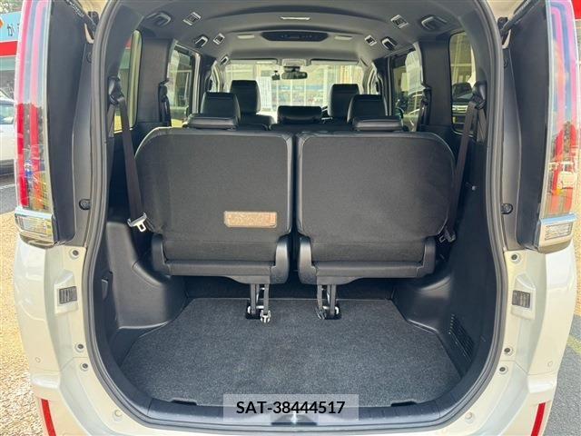 Toyota ESQUIRE 2019-07 206387-17