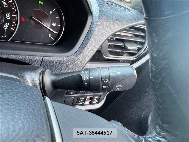 Toyota ESQUIRE 2019-07 206387-16