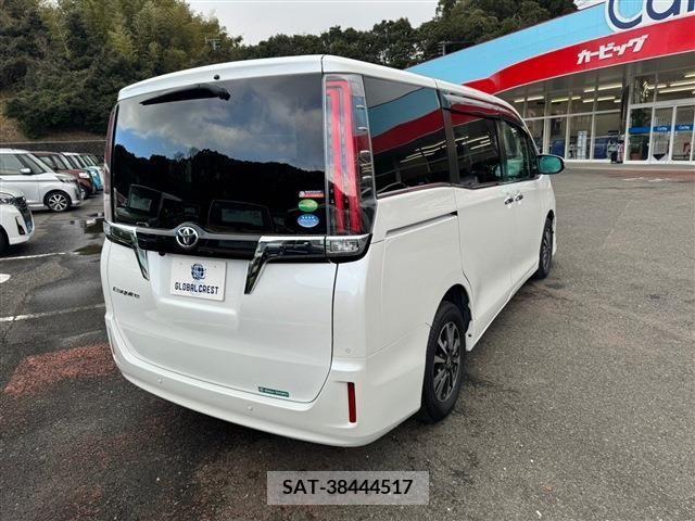 Toyota ESQUIRE 2019-07 206387-10