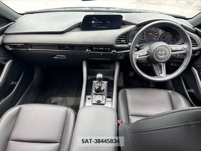 Mazda MAZDA3 2020-03 301068-1