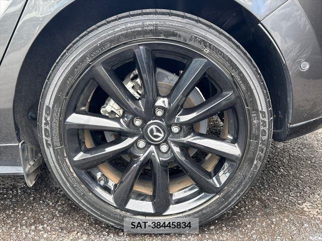 Mazda MAZDA3 2020-03 301068-12