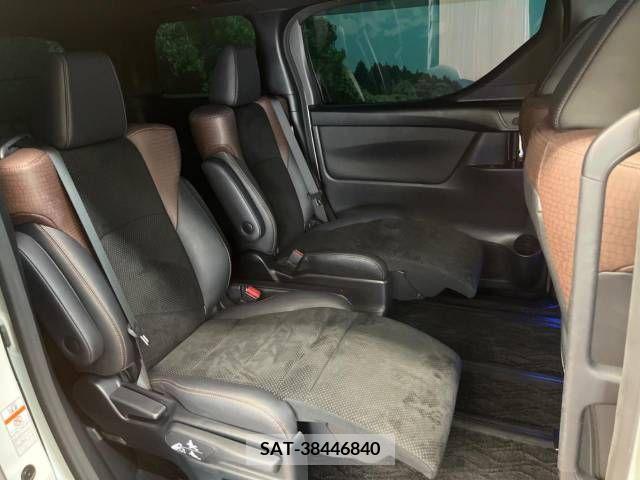Toyota ALPHARD 2017-05 332431-9