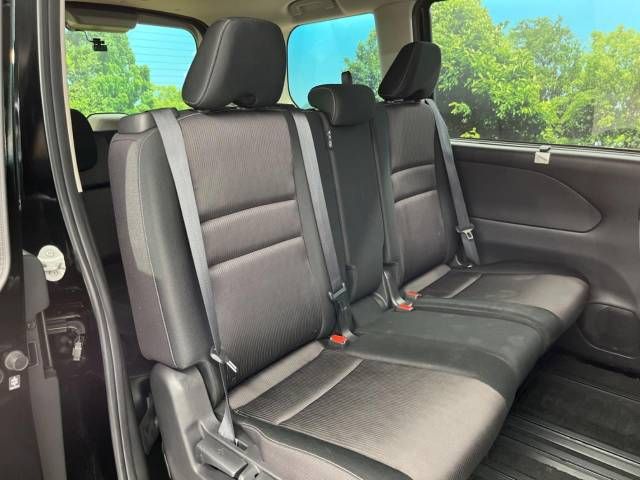 Nissan SERENA 2018-09 13204-8
