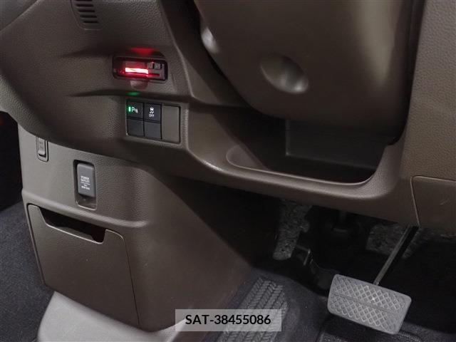 Honda N BOX 2022-09 349531-13