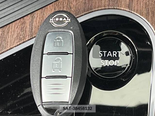 Nissan AURA 2023-06 226755-7