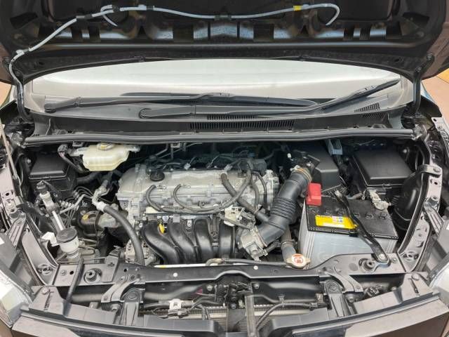 Toyota VOXY 2017-07 19136-19