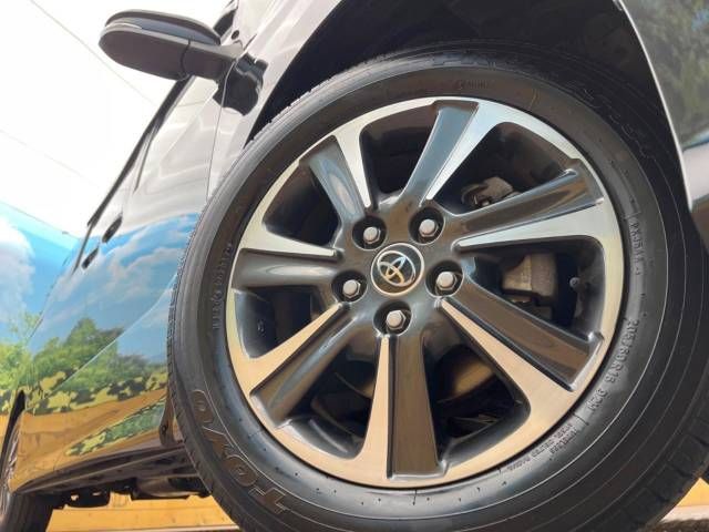 Toyota VOXY 2017-07 19136-14