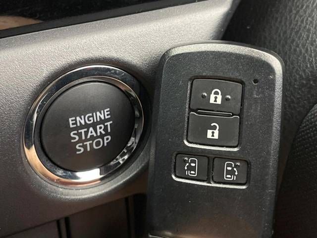 Toyota VOXY 2017-07 19136-7