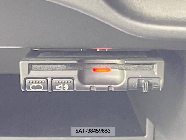 Nissan NOTE 2018-06 365329-6