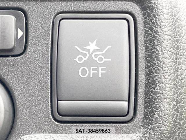 Nissan NOTE 2018-06 365329-4