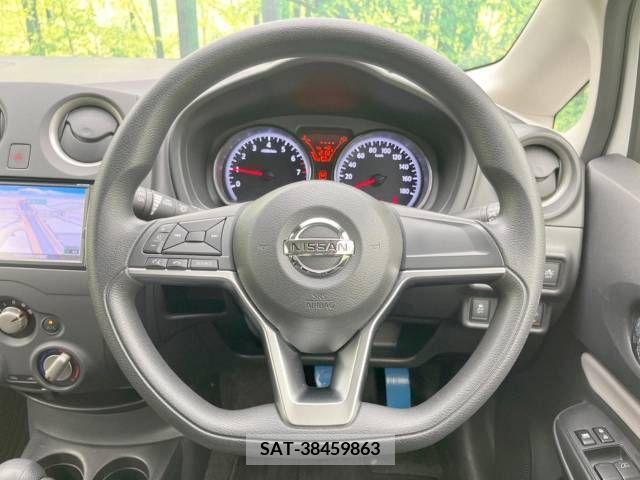 Nissan NOTE 2018-06 365329-11