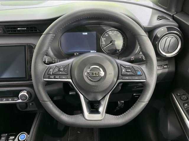 Nissan KICKS 2020-11 193379-12