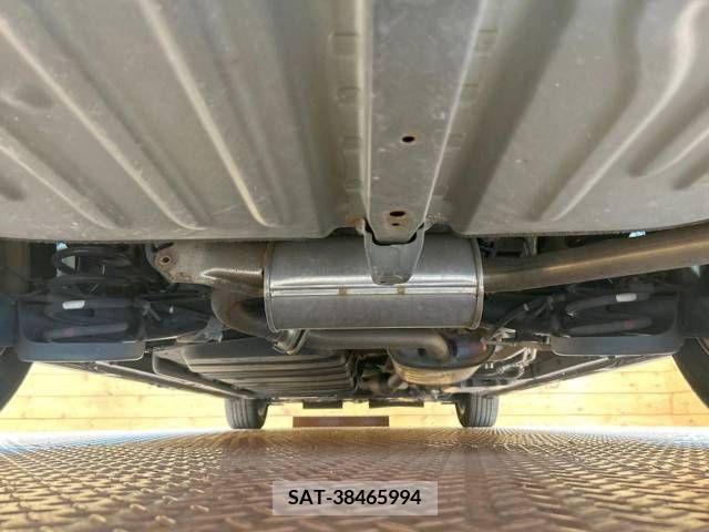 Toyota VOXY 2015-06 321455-19