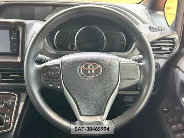 Toyota VOXY 2015-06 321455-11