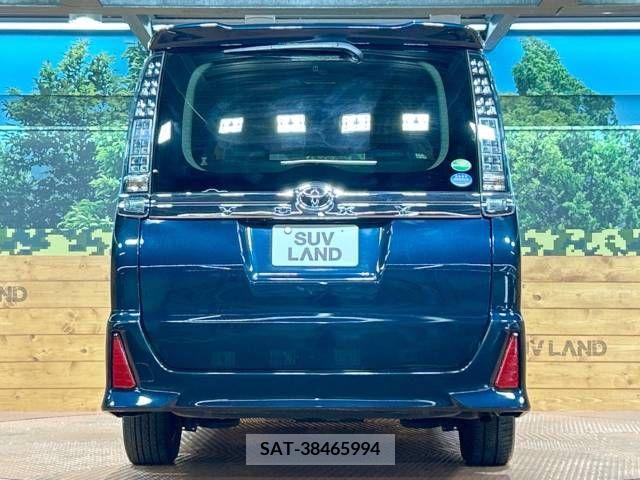 Toyota VOXY 2015-06 321455-15
