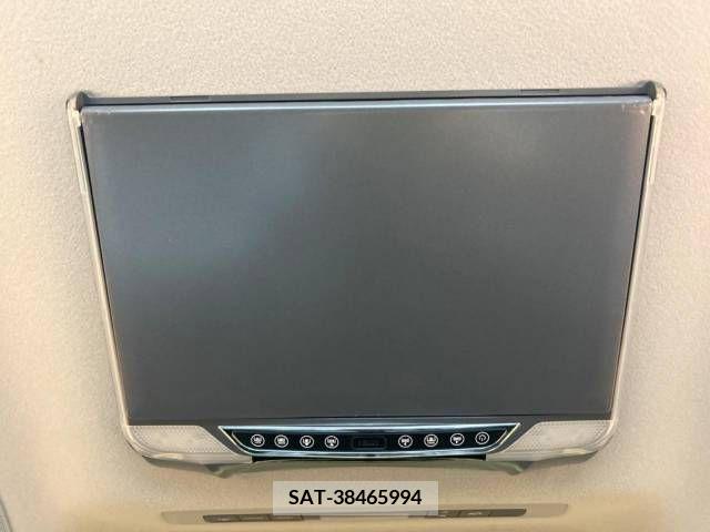 Toyota VOXY 2015-06 321455-2