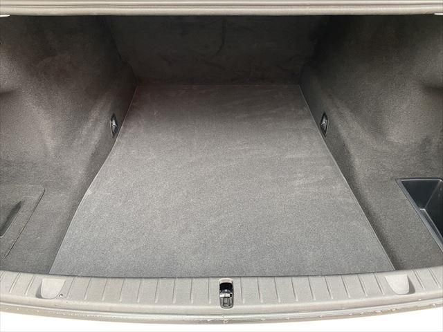Bmw 7 SERIES 2017-07 190405-23