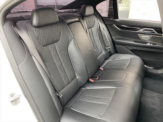 Bmw 7 SERIES 2017-07 190405-20