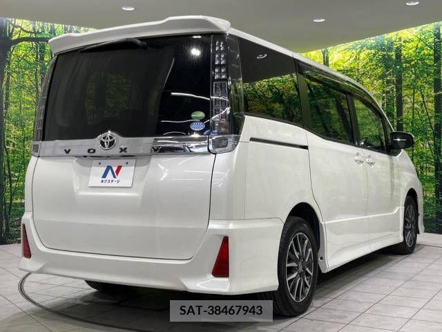 Toyota VOXY 2014-09 221753-16