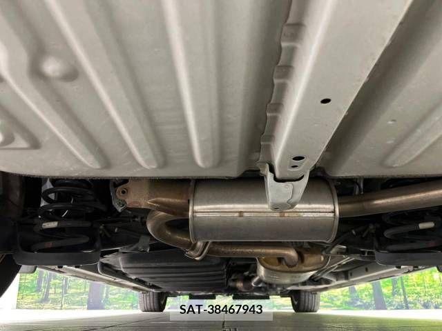 Toyota VOXY 2014-09 221753-19
