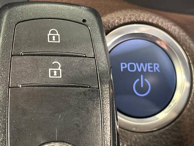 Toyota YARIS CROSS 2022-10 18580-7
