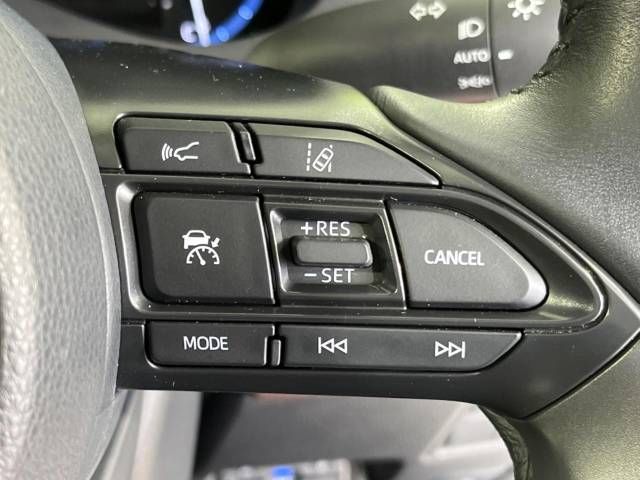 Toyota YARIS CROSS 2022-10 18580-6