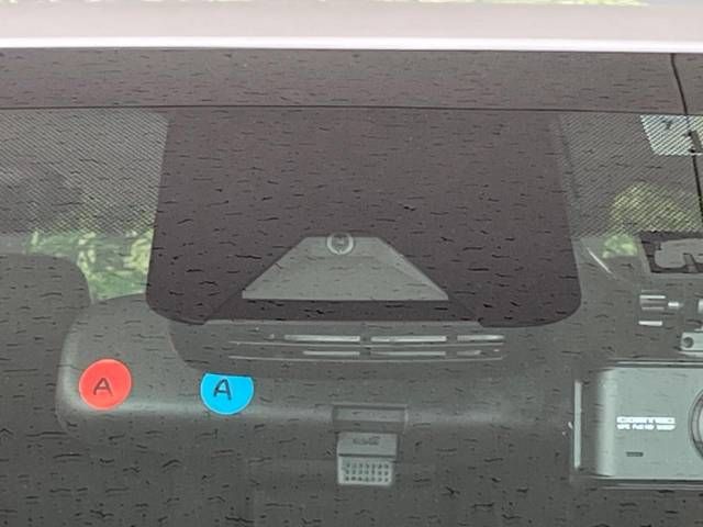 Toyota YARIS CROSS 2022-10 18580-2