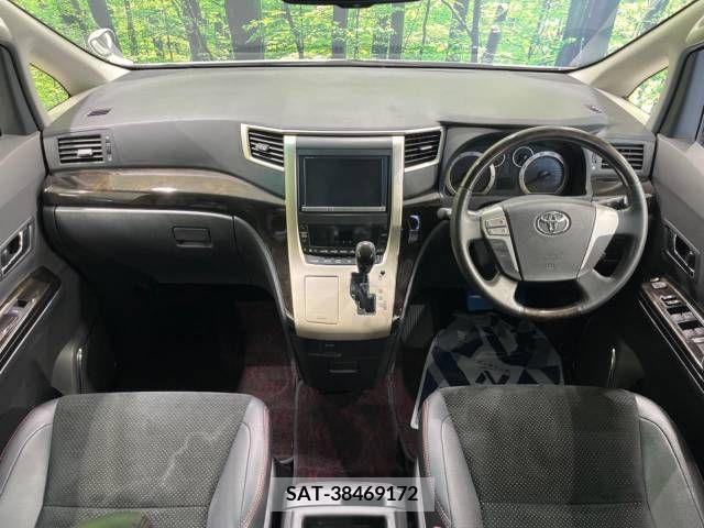 Toyota VELLFIRE 2013-12 299932-1