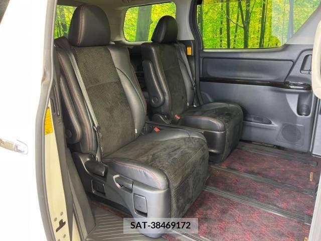 Toyota VELLFIRE 2013-12 299932-12