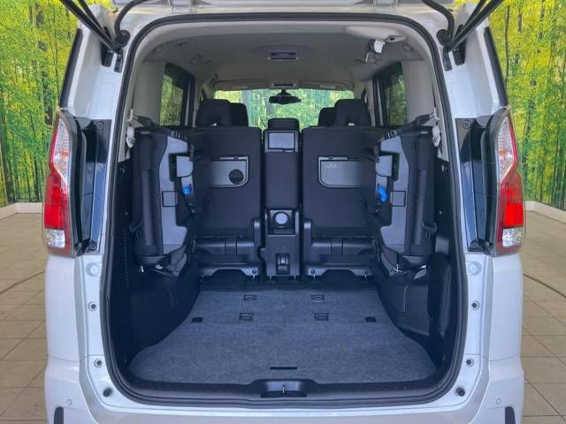 Nissan SERENA 2018-07 15022-11