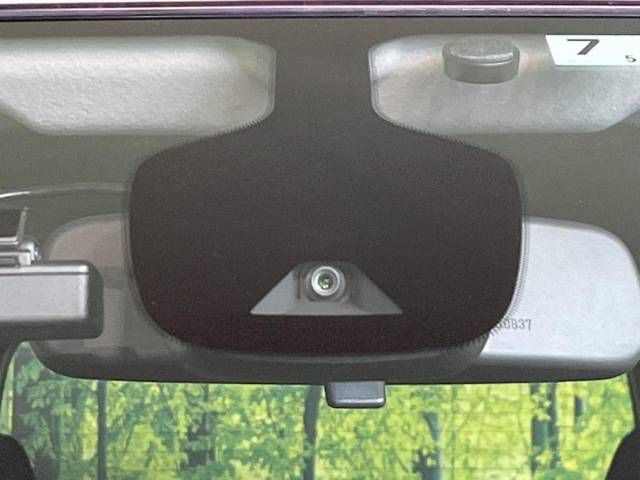 Nissan SERENA 2018-07 15022-4