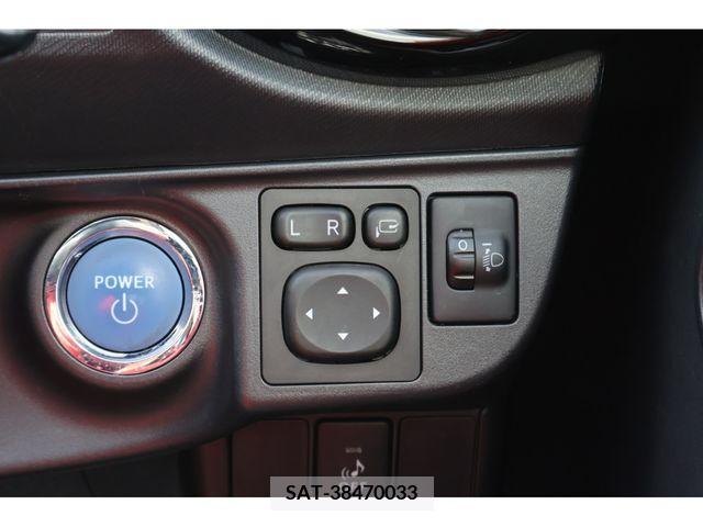 Toyota AQUA 2015-03 260238-9
