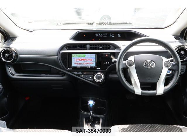Toyota AQUA 2015-03 260238-3