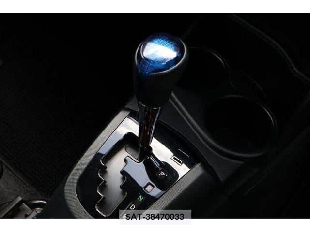 Toyota AQUA 2015-03 260238-7