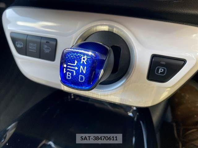 Toyota PRIUS PHV 2017-07 282523-18