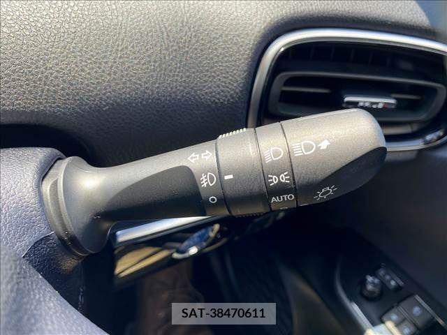 Toyota PRIUS PHV 2017-07 282523-17