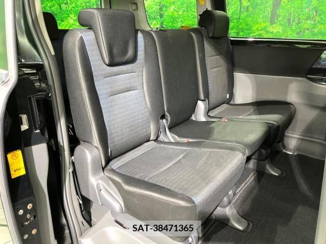 Toyota VOXY 2009-06 327309-9