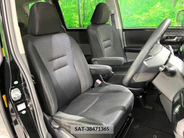 Toyota VOXY 2009-06 327309-8
