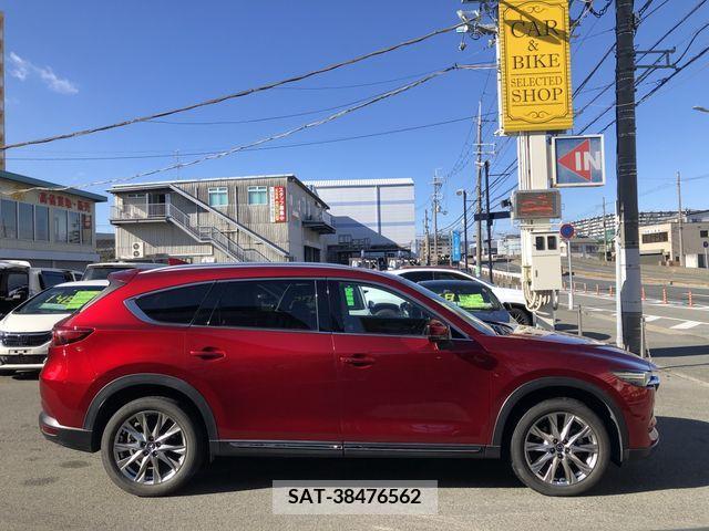 Mazda CX-8 2018-03 218931-2