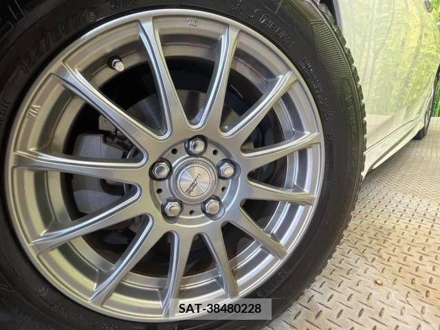Toyota PRIUS 2016-07 366406-11