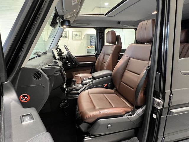 Mercedes Benz G-CLASS 2016-08 10758-15