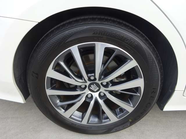 Toyota CROWN 2019-02 188839-13