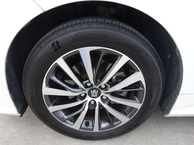 Toyota CROWN 2019-02 188839-11