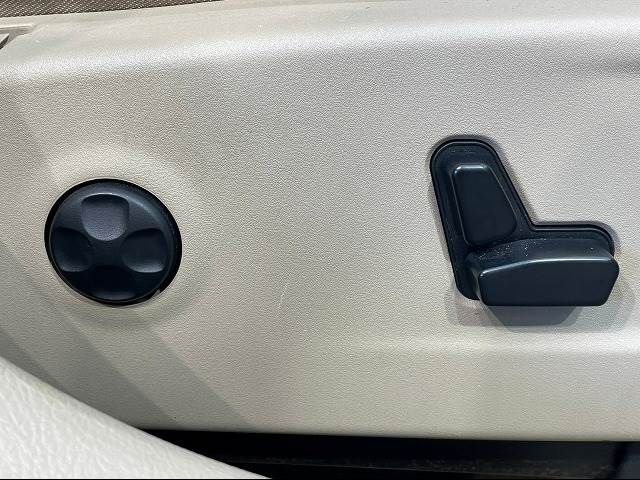 Chrysler 300 2013-05 20930-15
