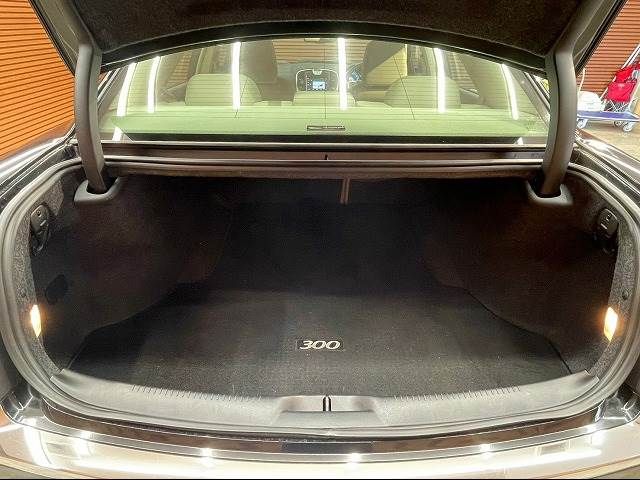 Chrysler 300 2013-05 20930-19